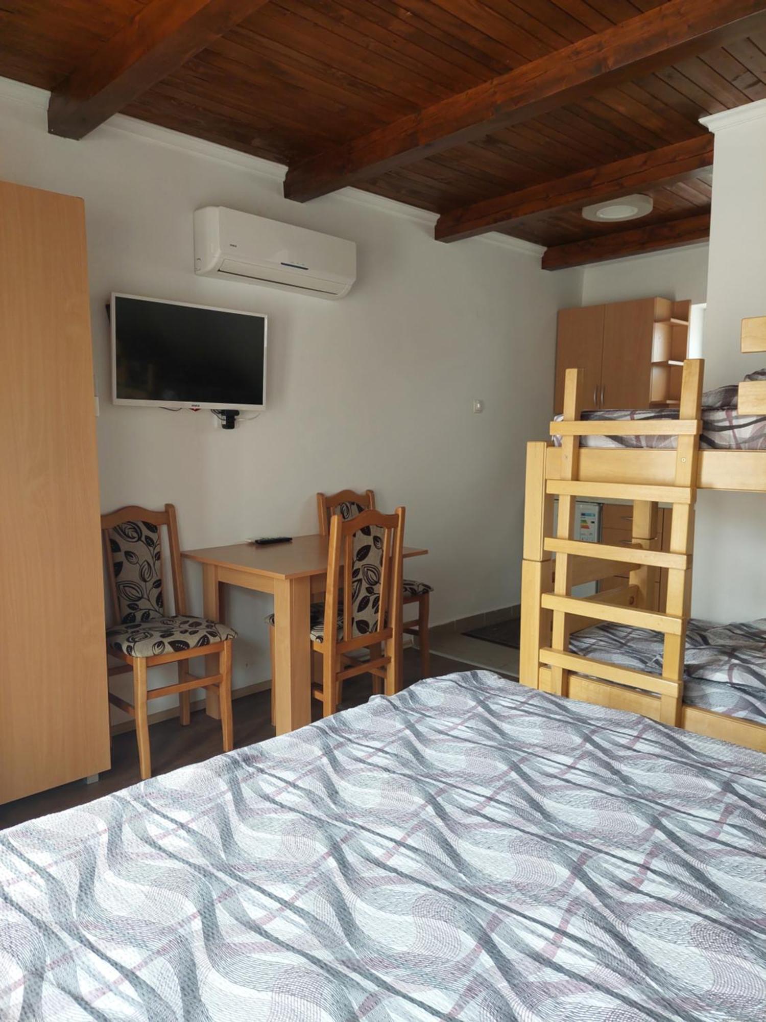 Apartment M&M Pacir Buitenkant foto