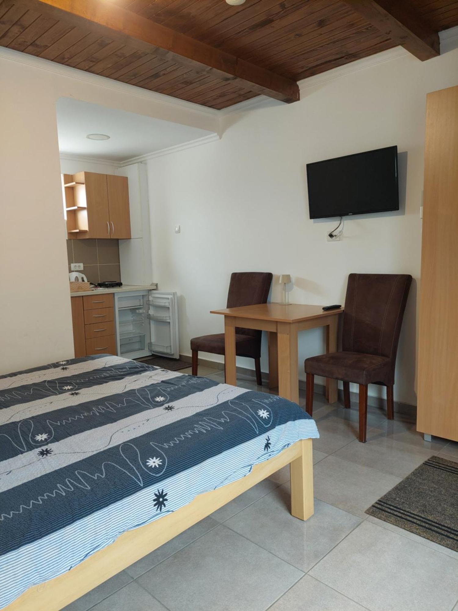 Apartment M&M Pacir Buitenkant foto